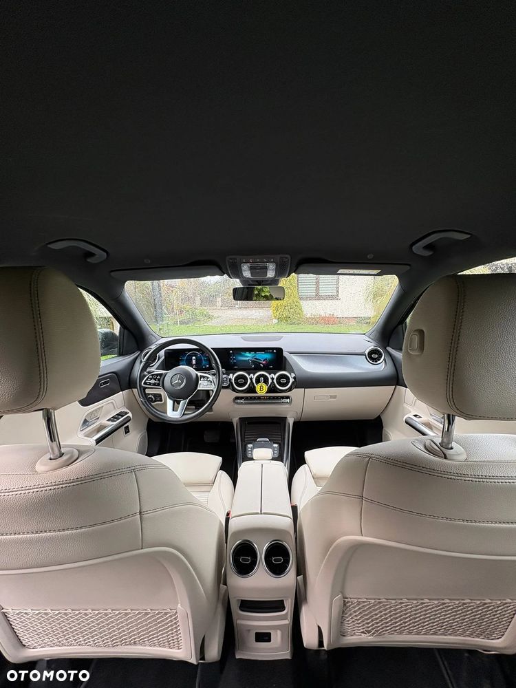 Mercedes-Benz GLA 200 Progressive - 19