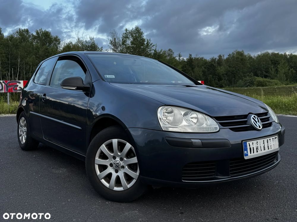 Volkswagen Golf - 1