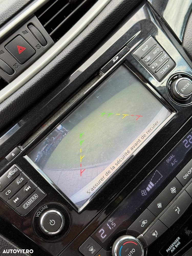 Nissan Qashqai 1.5 DCI N-Connecta - 13