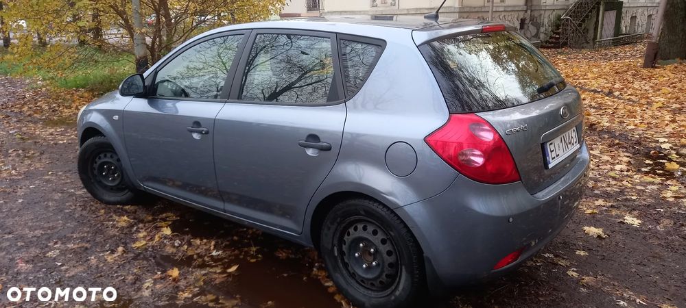 Kia Ceed 1.6 Comfort + - 7