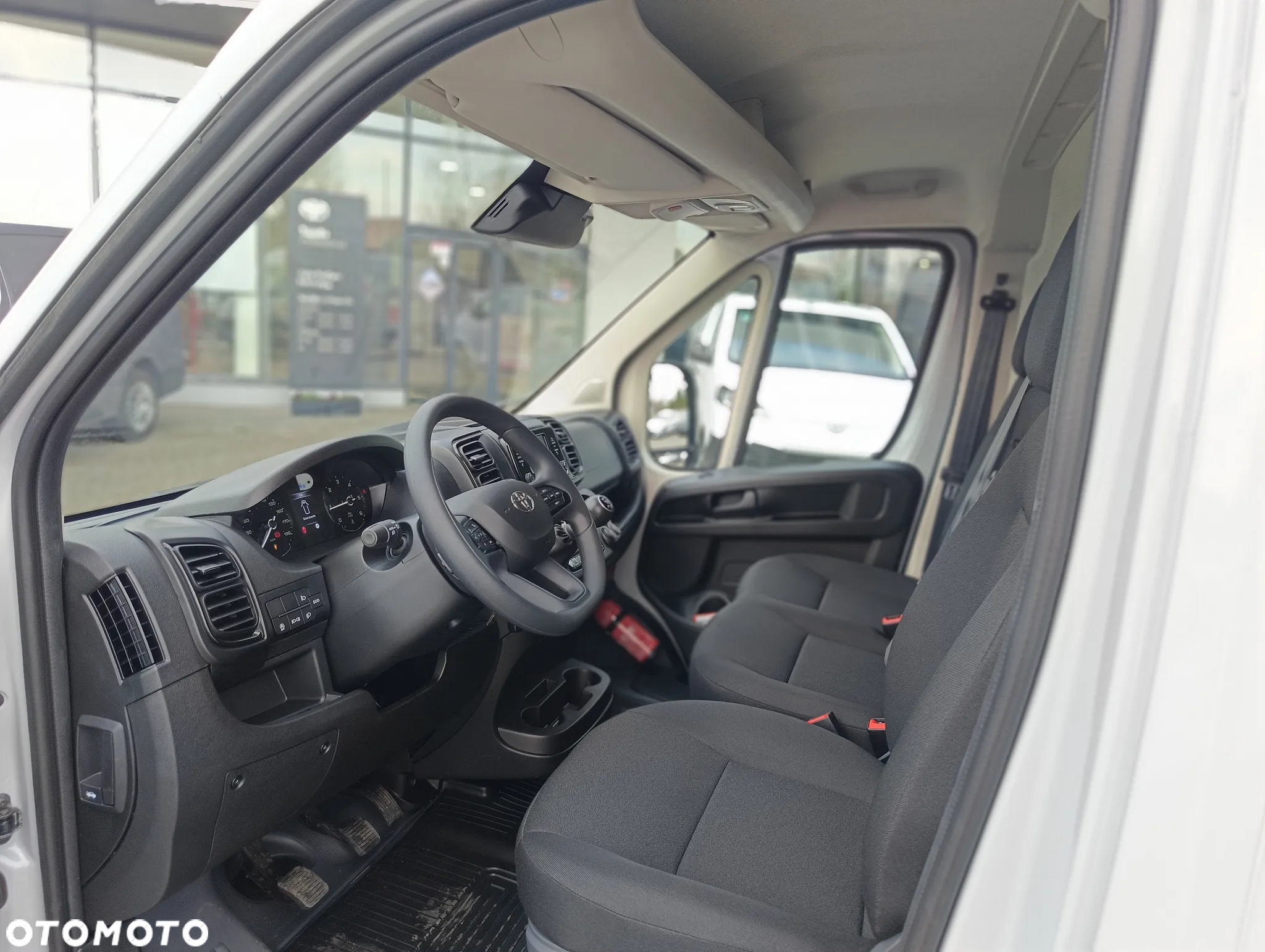 Toyota Proace MAX - 8