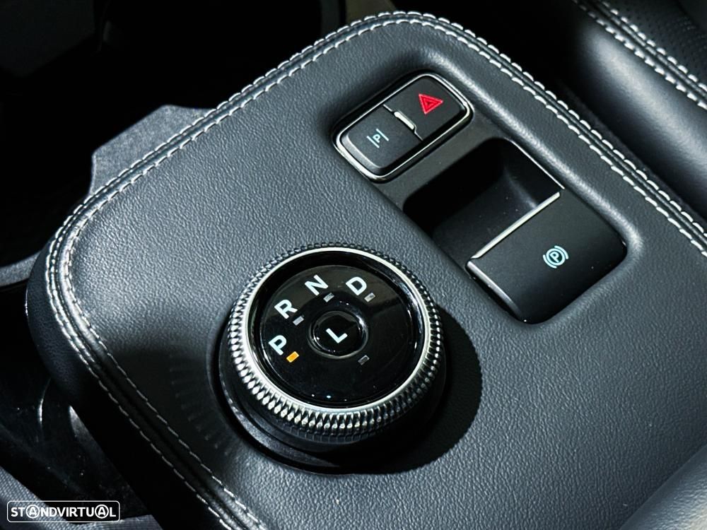 Ford Mustang Mach-E 98.7 kWh Premium - 44