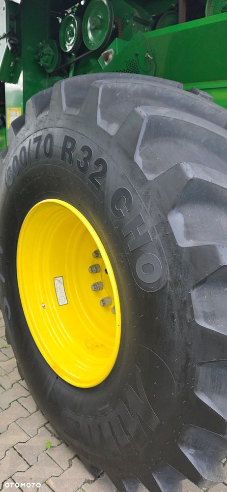 John Deere S770 - 10
