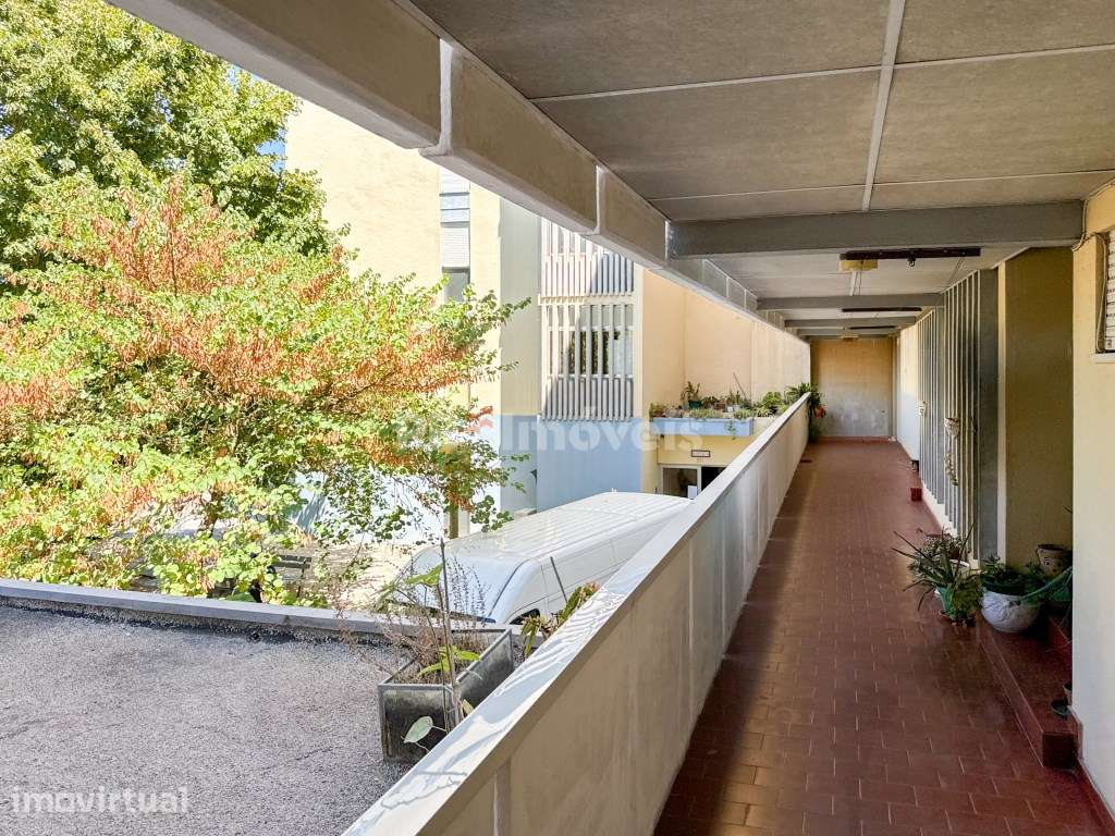 Apartamento T2 em Prédio c/ 2 Elevadores -Abrantes - Grande imagem: 3/31