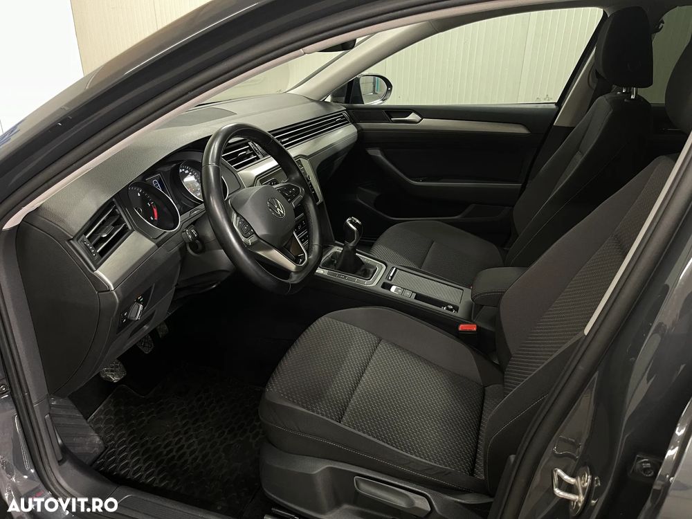 Volkswagen Passat 2.0 TDI Advance - 5
