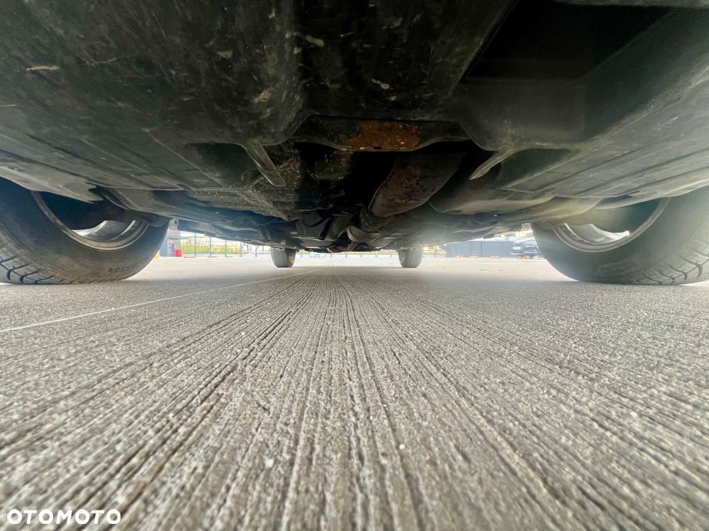 Honda Accord 2.0 ES - 32