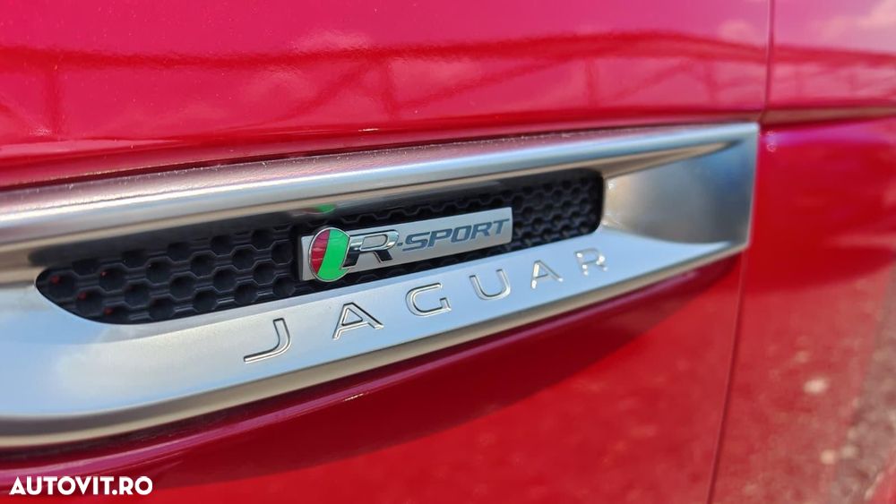 Jaguar F-Pace - 39