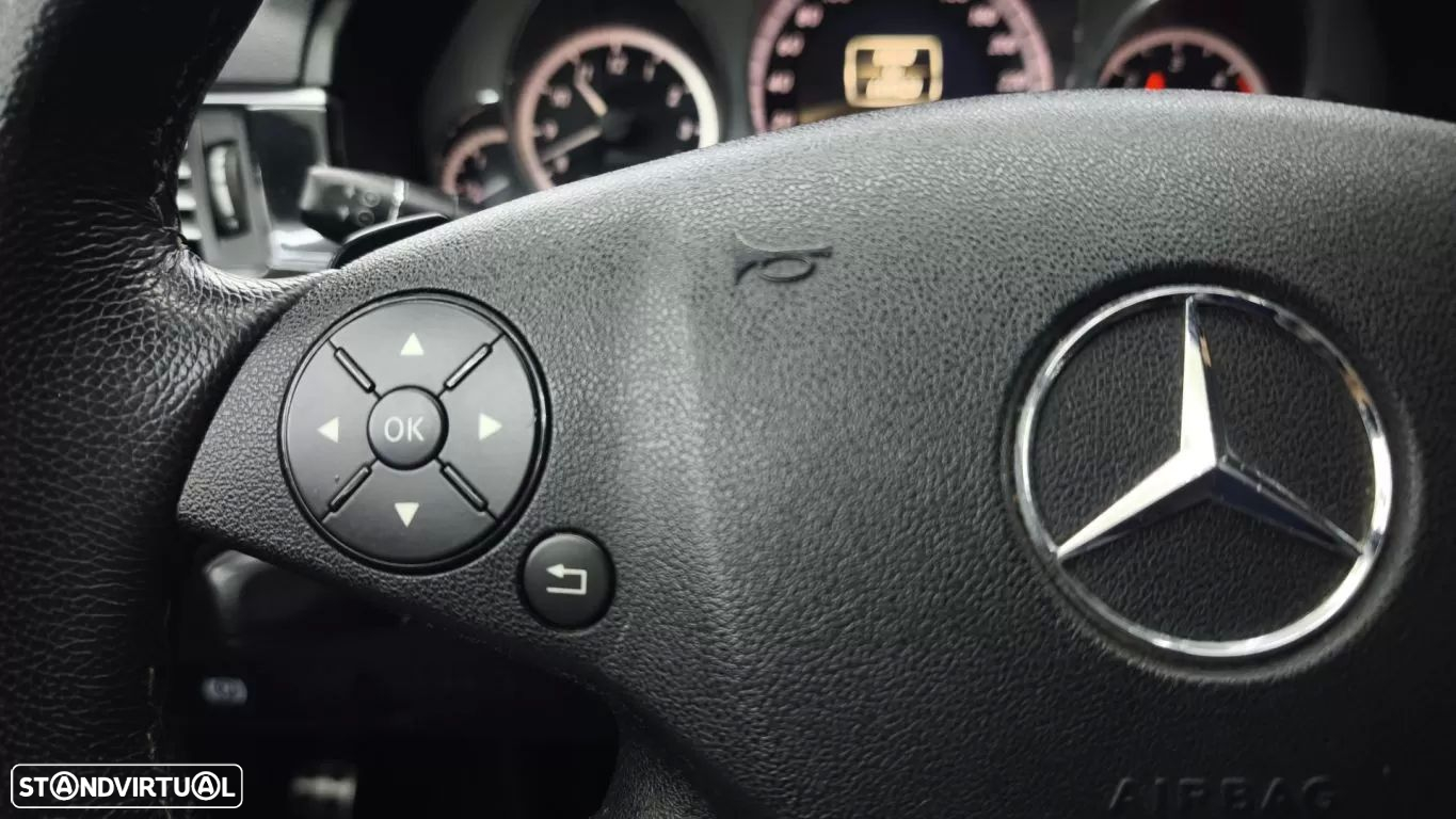 Mercedes-Benz E 220 - 25