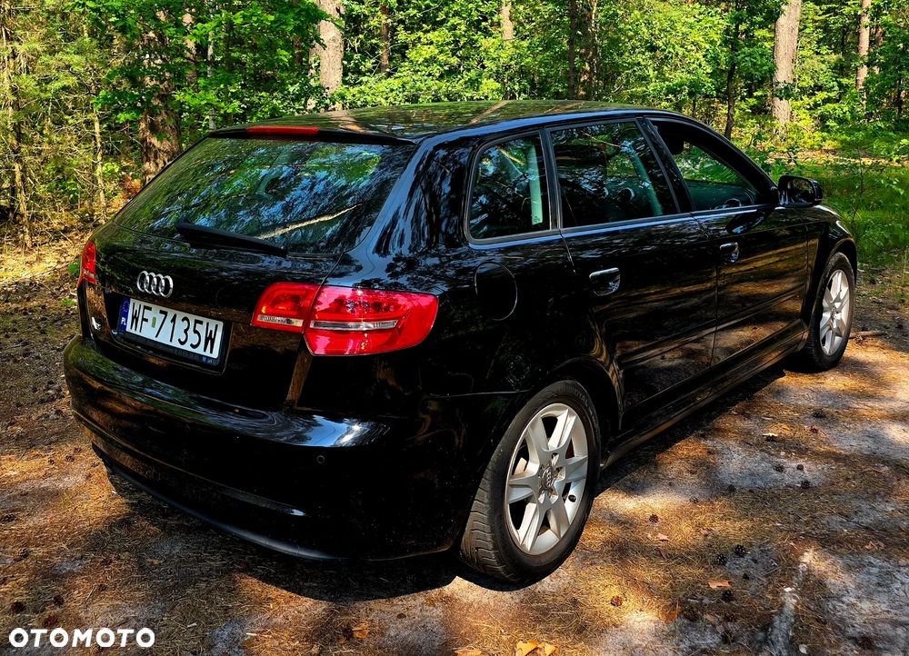 Audi A3 Sportback 1.6 Ambiente - 6