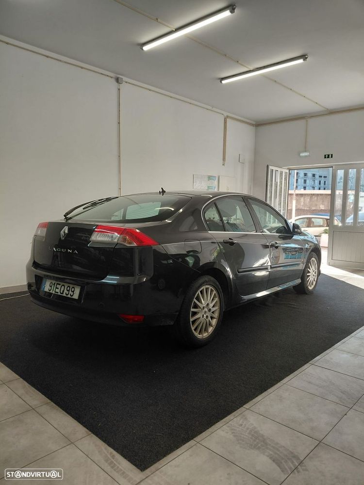Renault Laguna 2.0 dCi Dynamique - 3