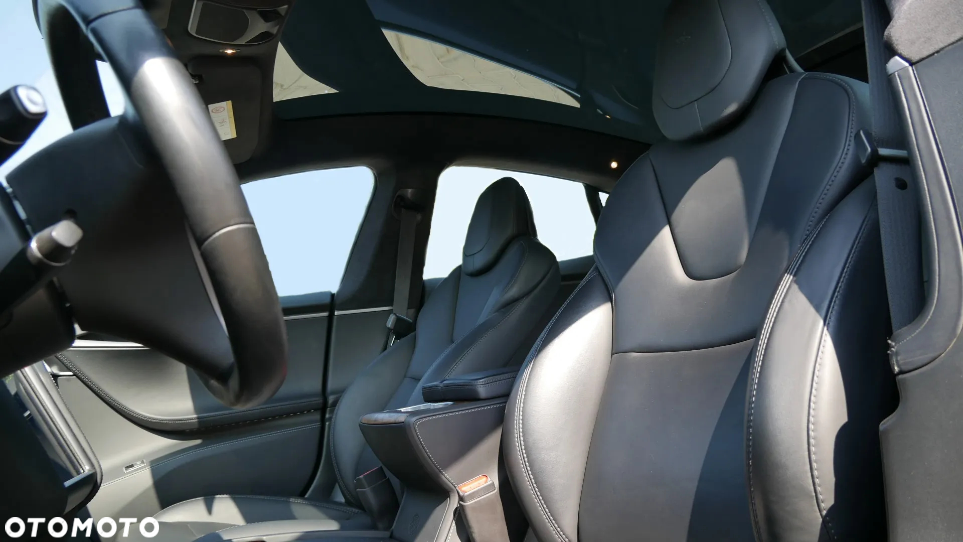 Tesla Model S Dual Motor Allradantrieb - 14