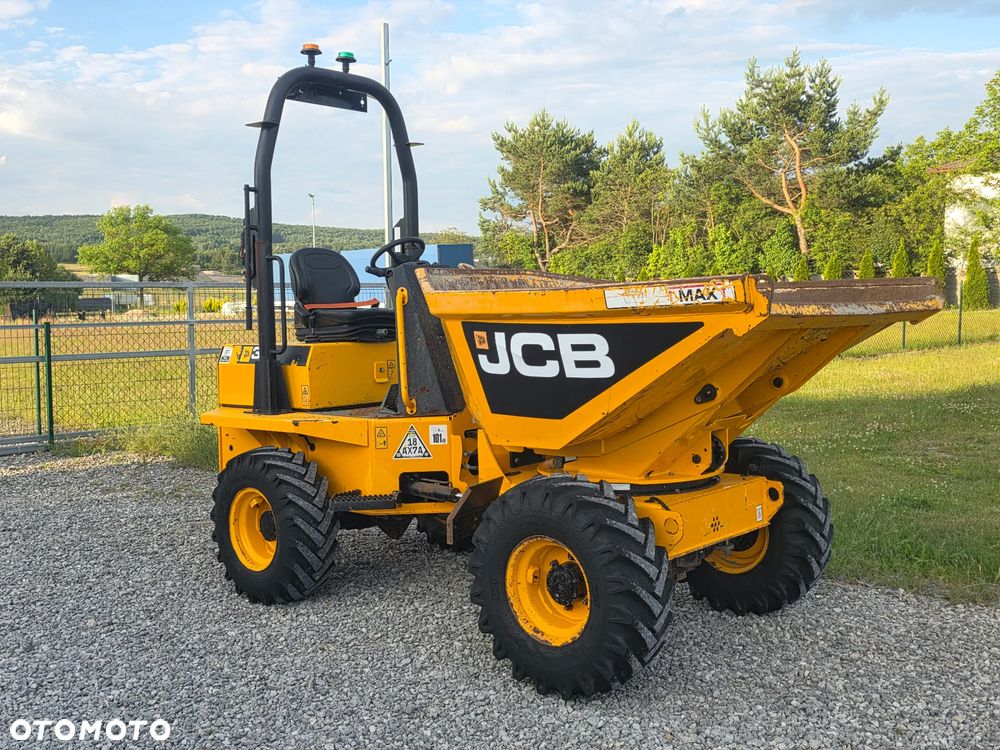 JCB Wozidło JCB 3T -2 automat sprowadzone serwisowane obrotowe 1 wł piękne Thwaites - 3