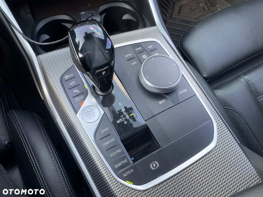 BMW Seria 3 330i M Sport sport - 19