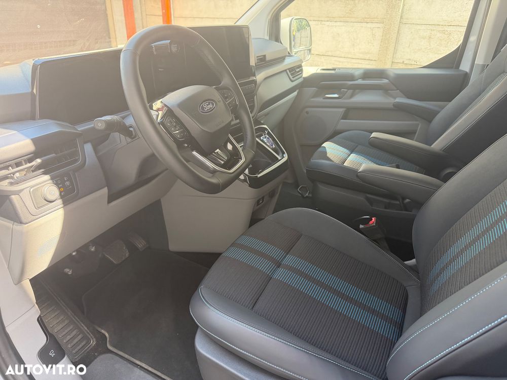 Ford Tourneo Custom Bus 320L 2.0 EcoBlue 170 CP 8AT L2H1 AWD Sport - 14