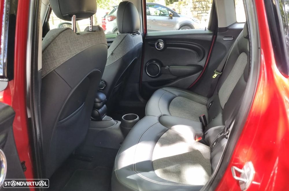 MINI 5 Portas Cooper D - 31