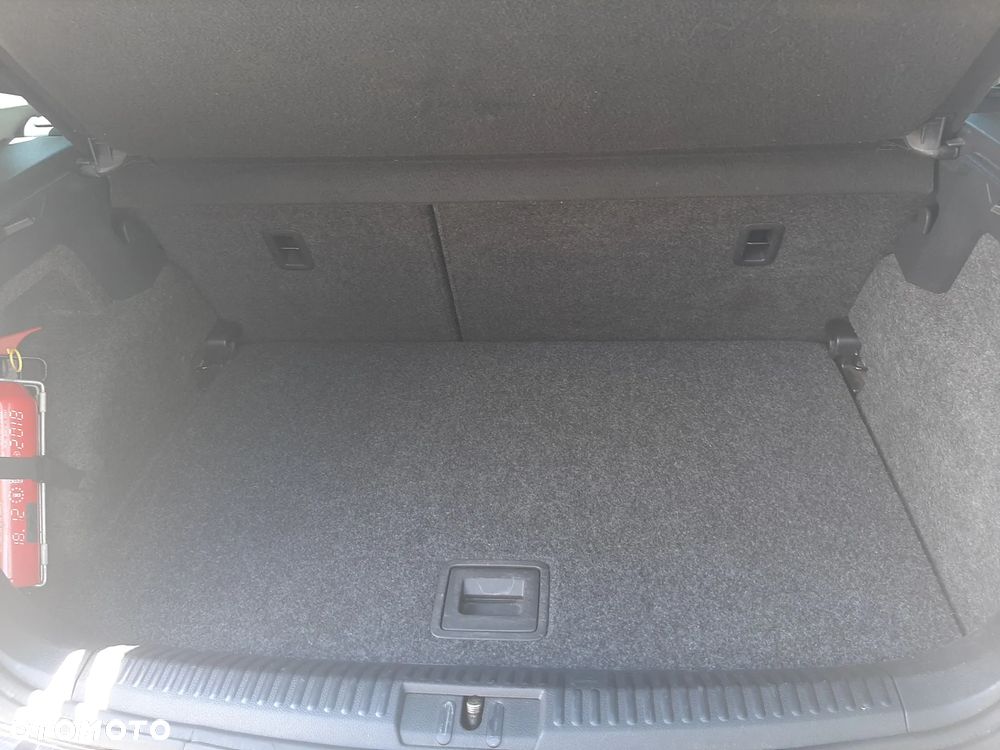 Volkswagen Polo Cross - 12