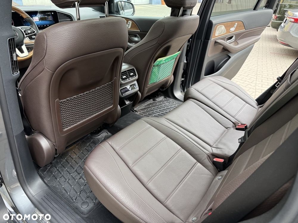 Mercedes-Benz GLS - 16