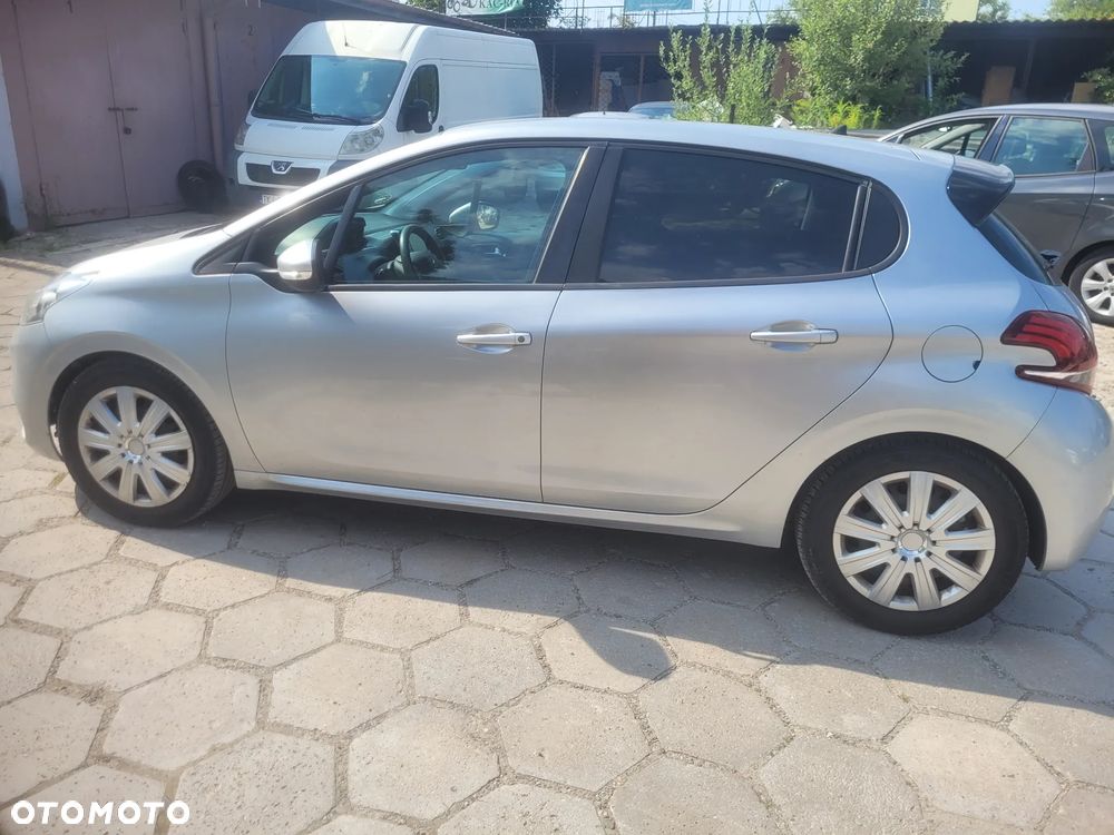 Peugeot 208 Blue-HDi 100 Stop&Start Allure - 16