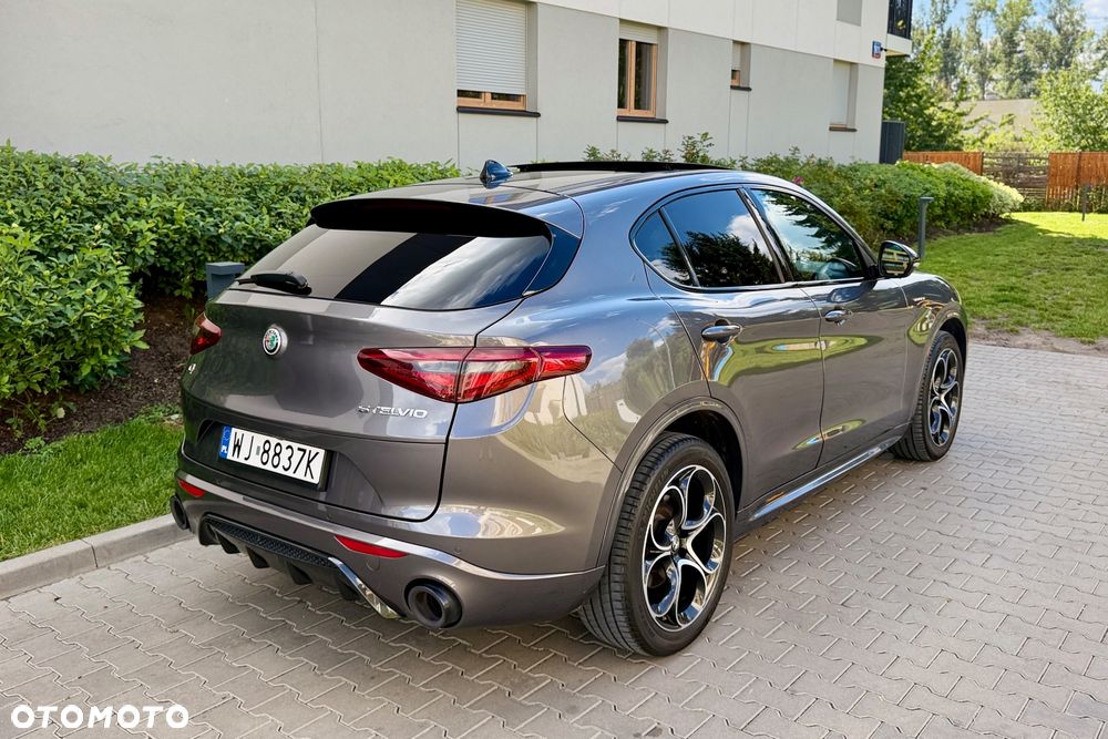 Alfa Romeo Stelvio 2.0 Turbo Veloce Q4 - 3