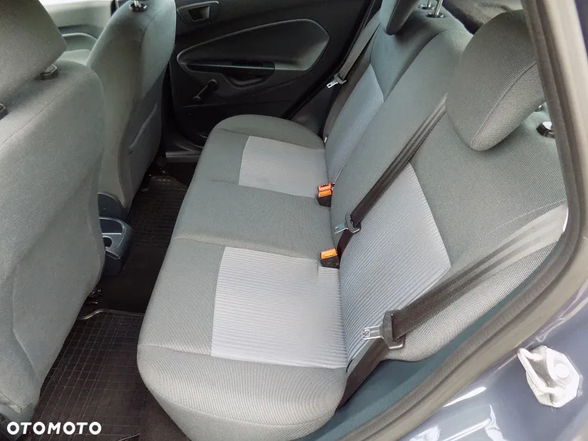 Ford Fiesta 1.25 Titanium - 28