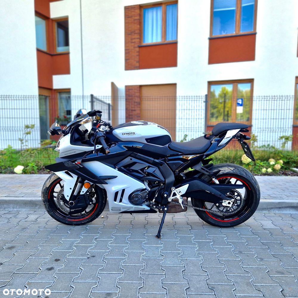 CFMoto 675SR - 3