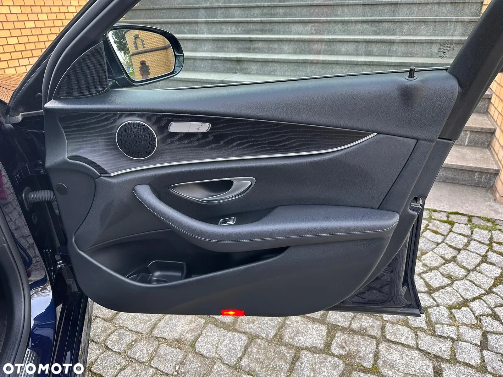 Mercedes-Benz Klasa E - 28