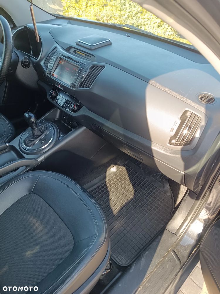 Kia Sportage 2.0 CRDI M - 11