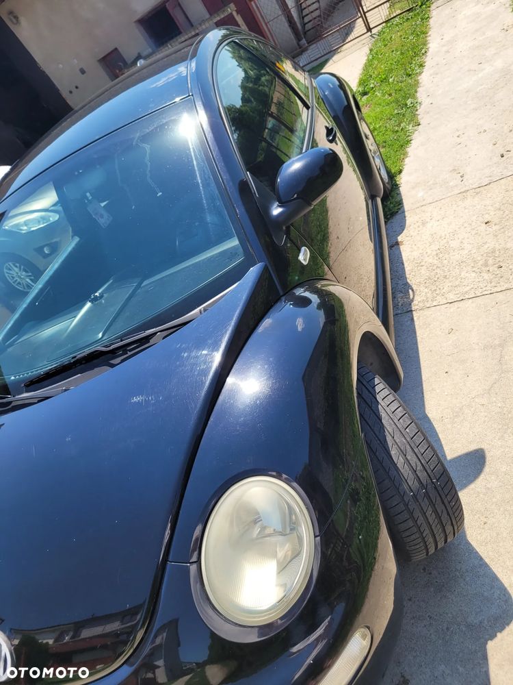 Volkswagen New Beetle - 7