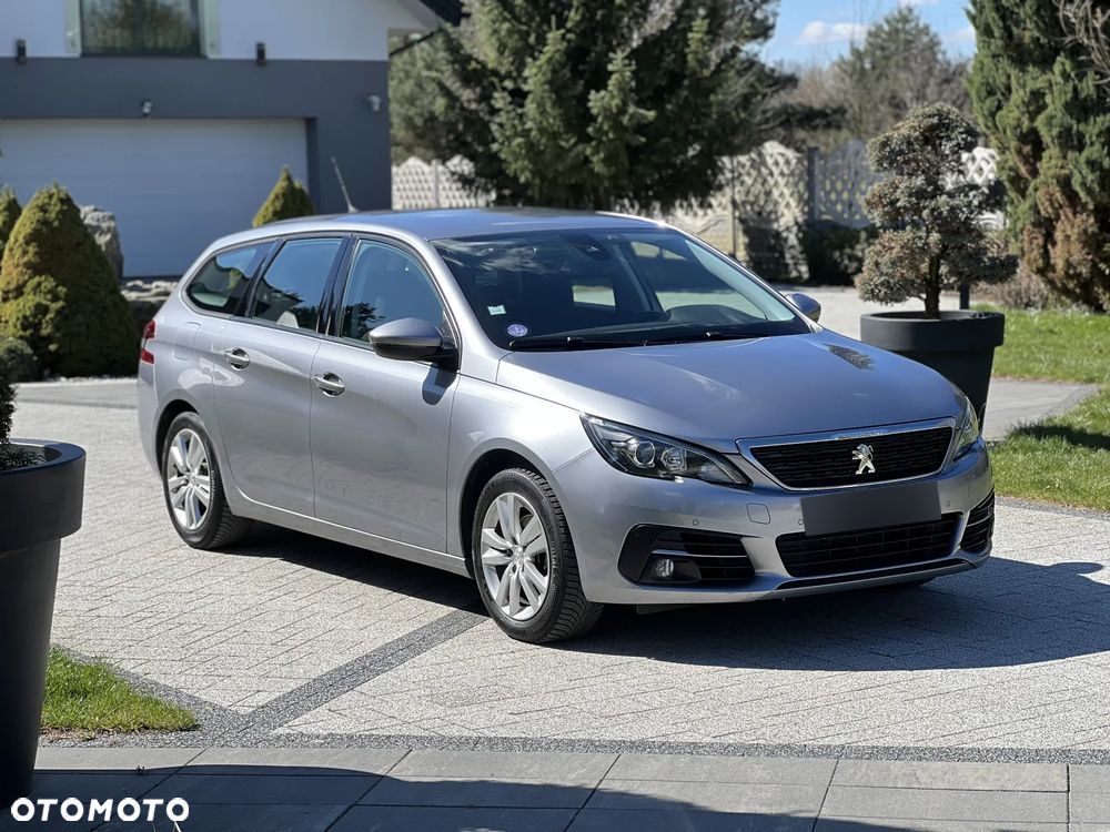Peugeot 308 1.2 PureTech Business Line S&S - 1