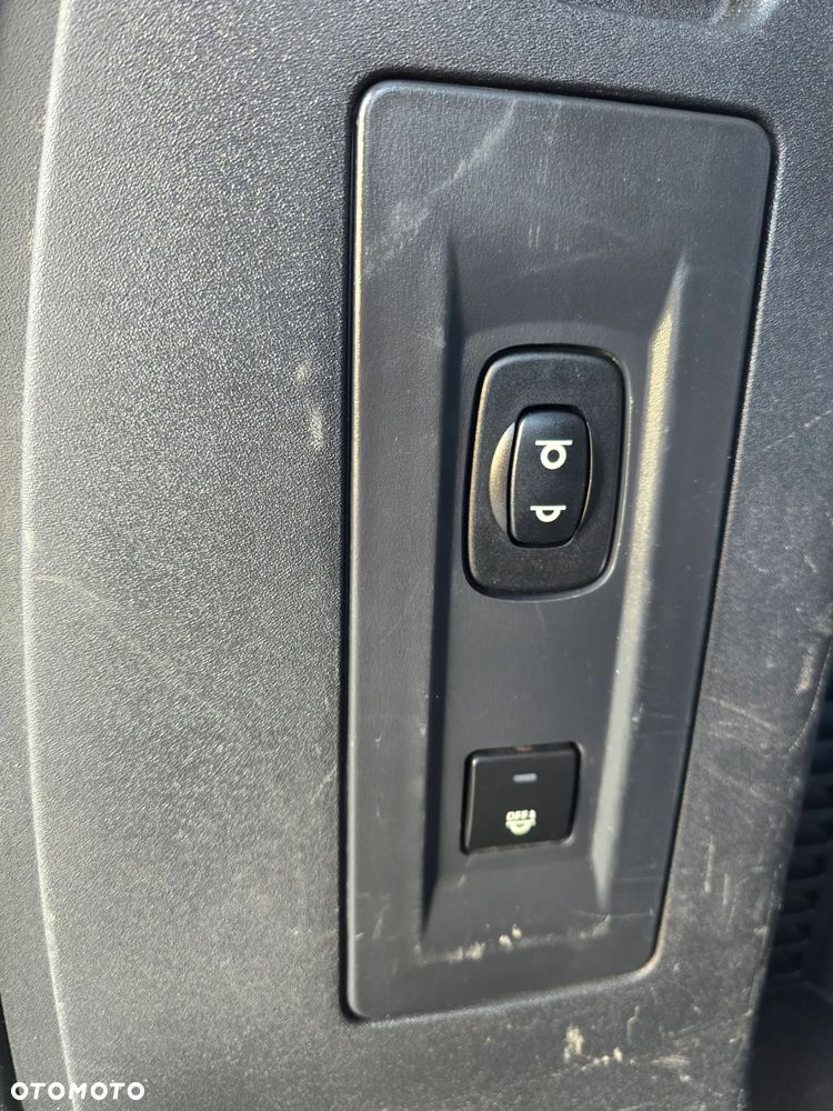 Citroën C4 Picasso 1.6 HDi Equilibre Navi Pack MCP - 27