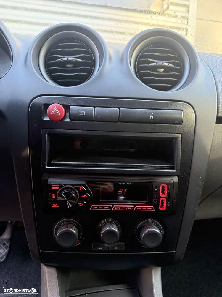 Seat IBIZA 6L SPORT 1.4 TDI C/ AC + EXTRAS - 13