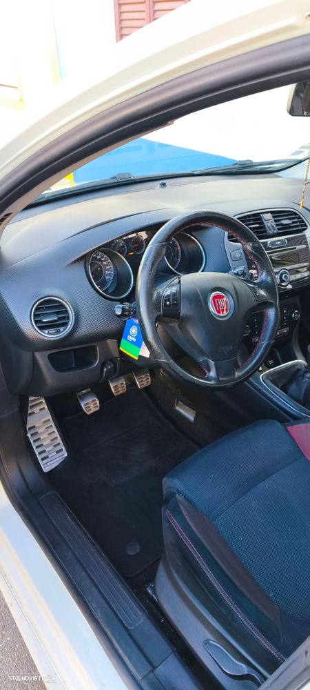Fiat Bravo 1.6 M-Jet - 19