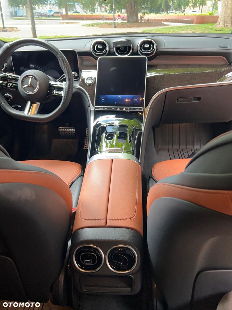 Mercedes-Benz GLC - 12