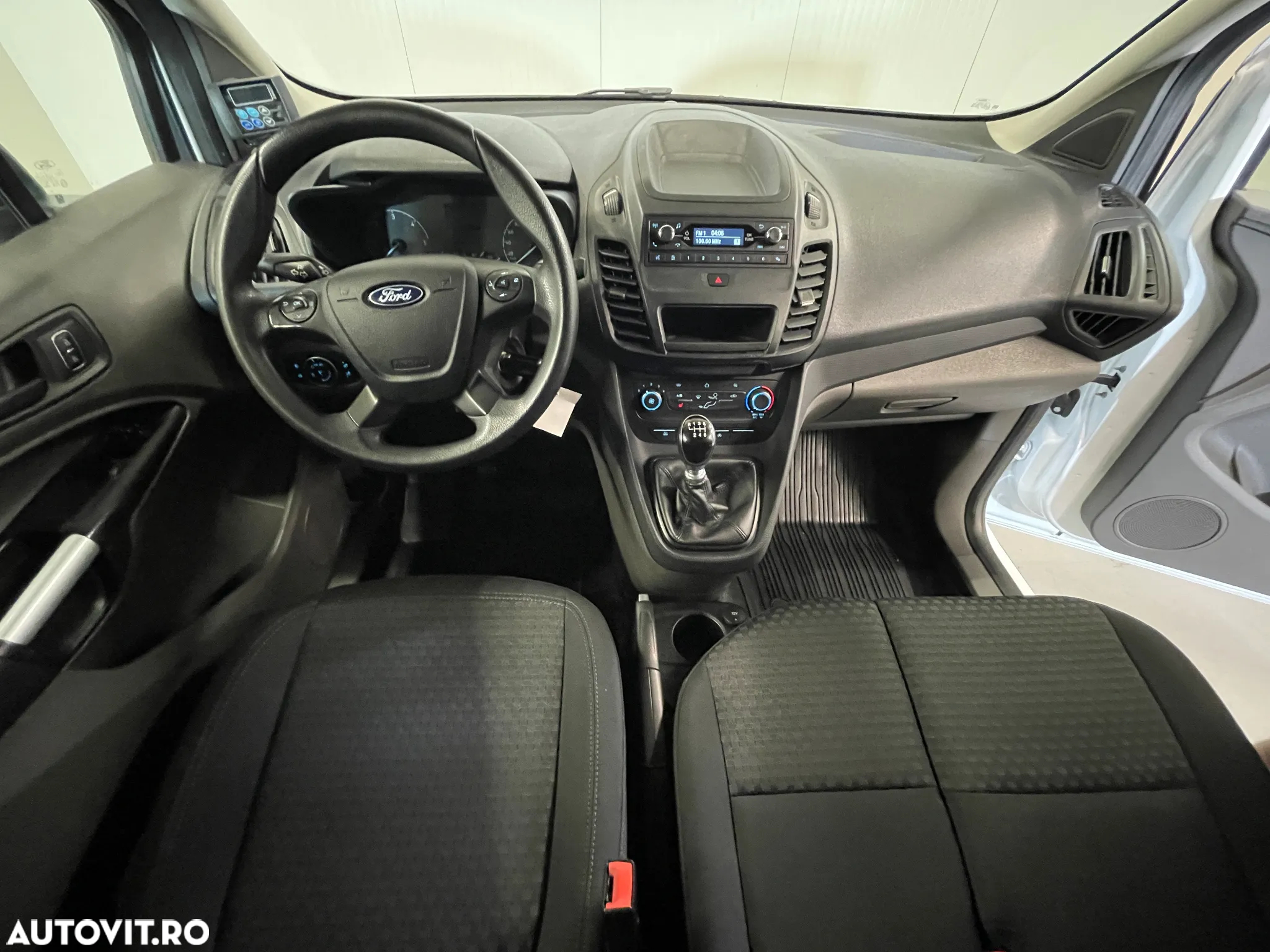 Ford Transit Connect - 6
