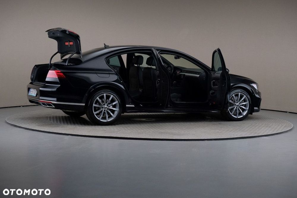 Volkswagen Passat - 6