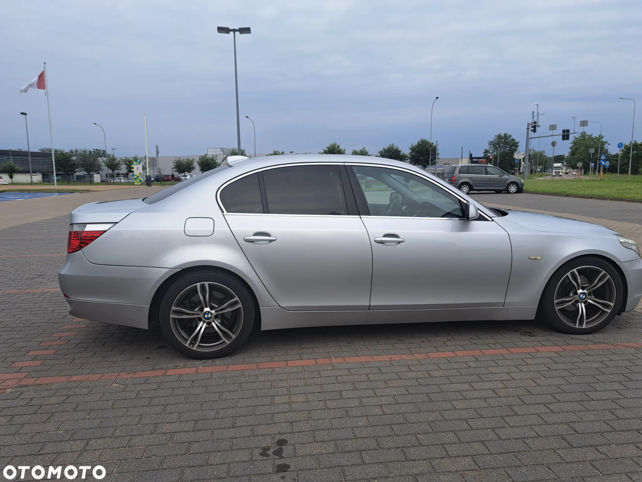 BMW Seria 5 525d - 10
