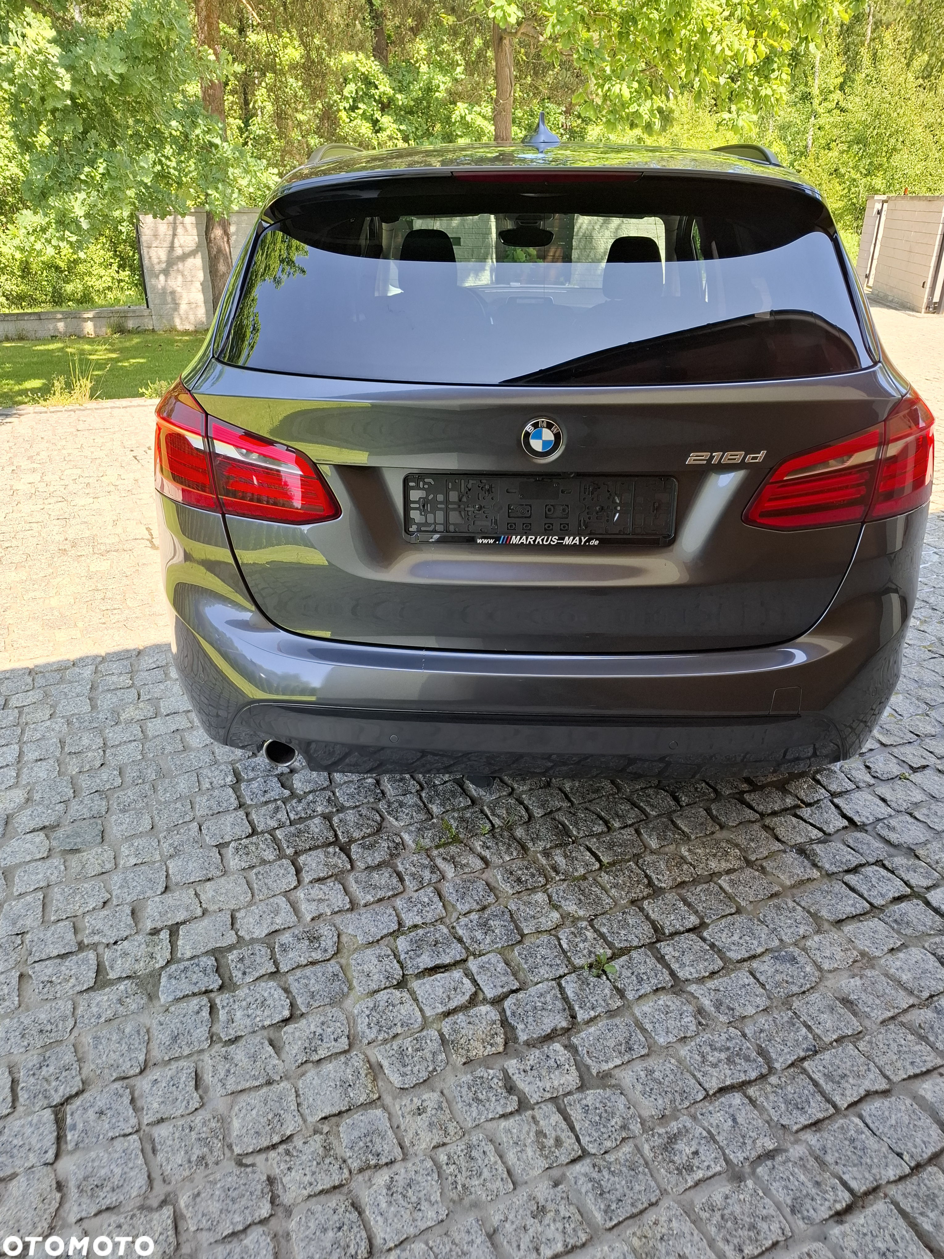 BMW Seria 2 218d - 8
