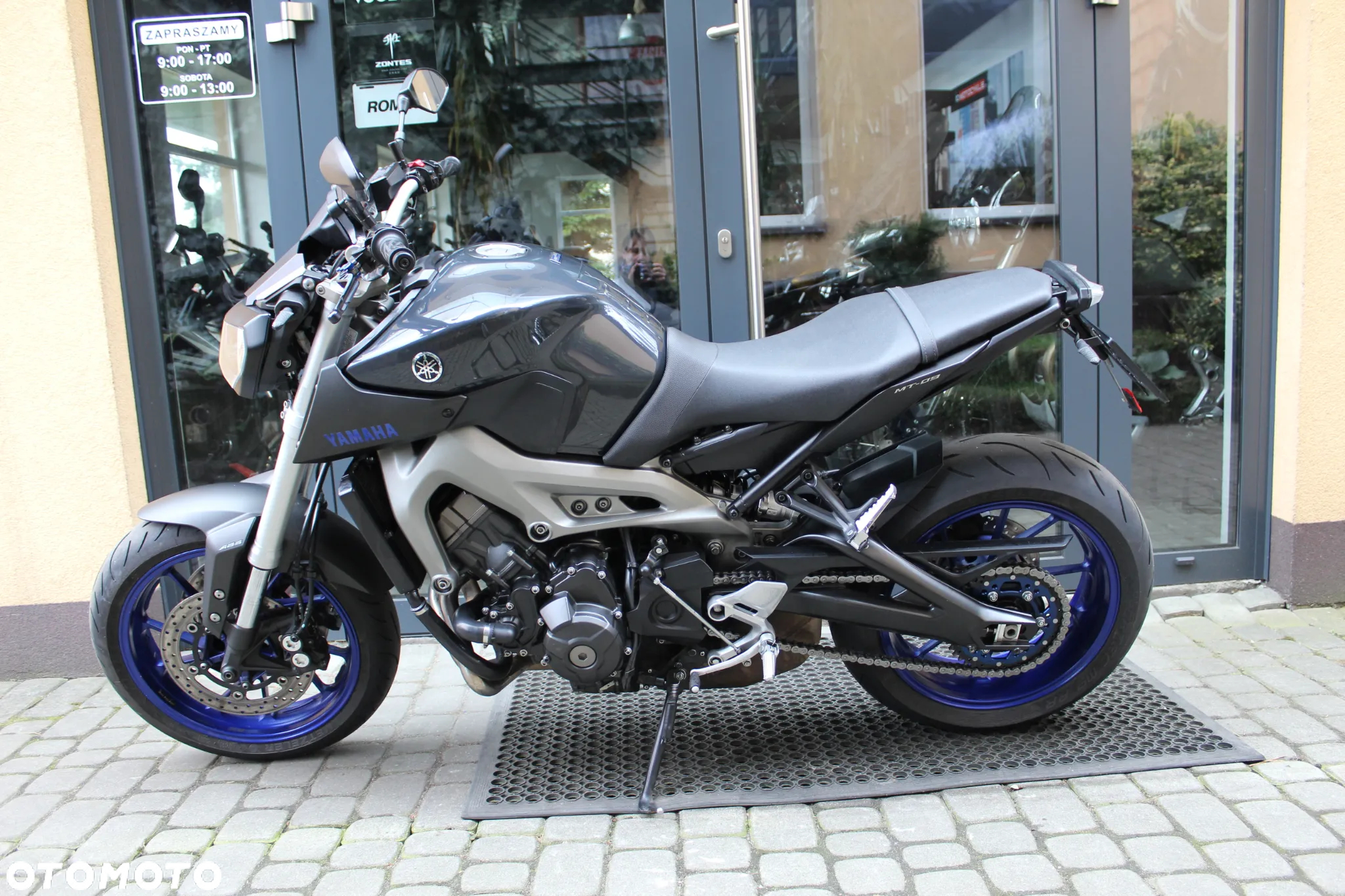 Yamaha MT - 2