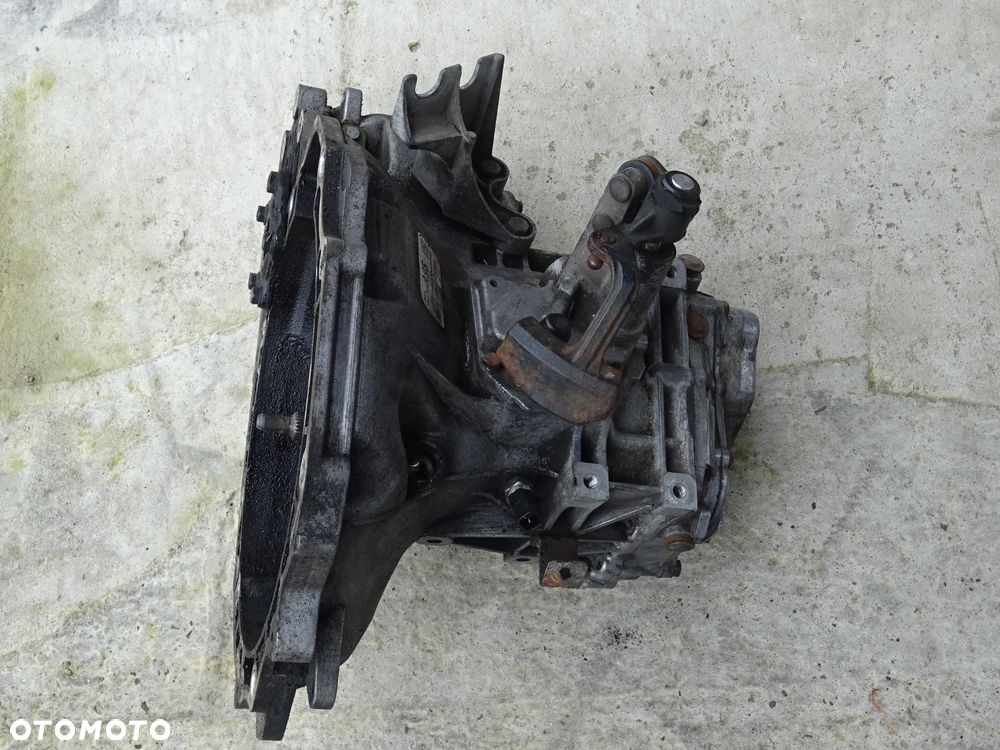 SKRZYNIA BIEGÓW OPEL ZAFIRA C TOURER ASTRA J MOKKA 1,8 A18XER A18XEL 1,6 A16XER B16XER CORSA D 1,3 - 4