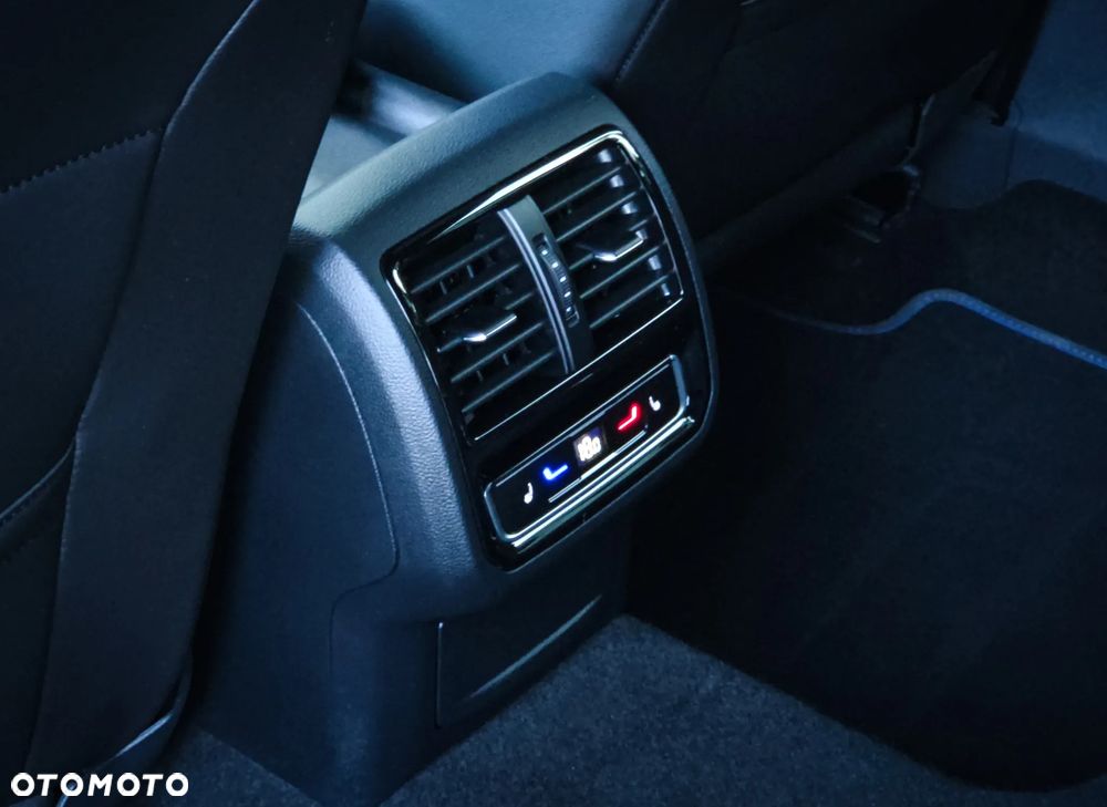 Volkswagen Arteon 2.0 TSI 4Motion R DSG - 31