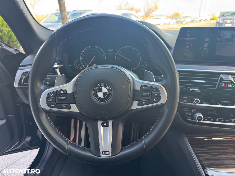 BMW Seria 5 530d xDrive - 9