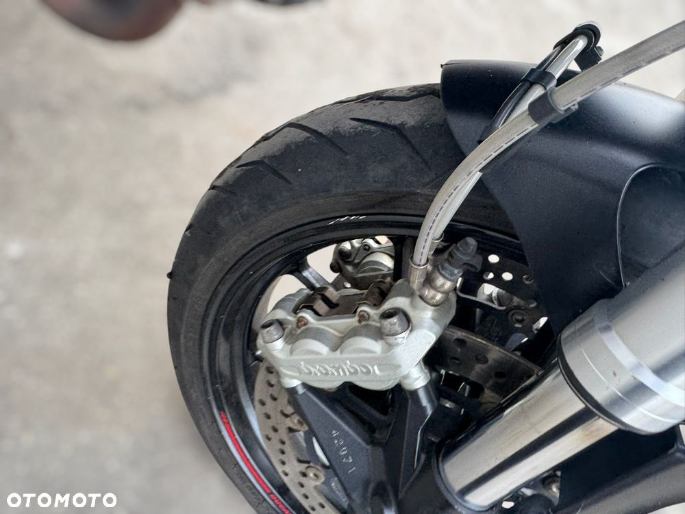 Ducati Monster - 14
