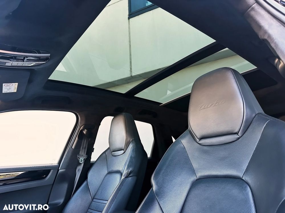 Porsche Cayenne Turbo - 5