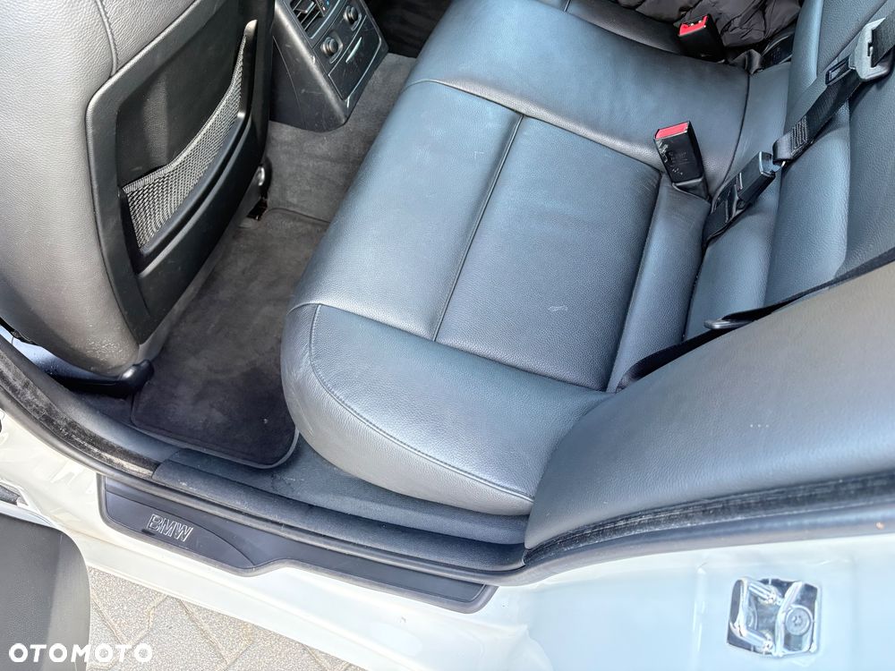 BMW Seria 3 335i - 30