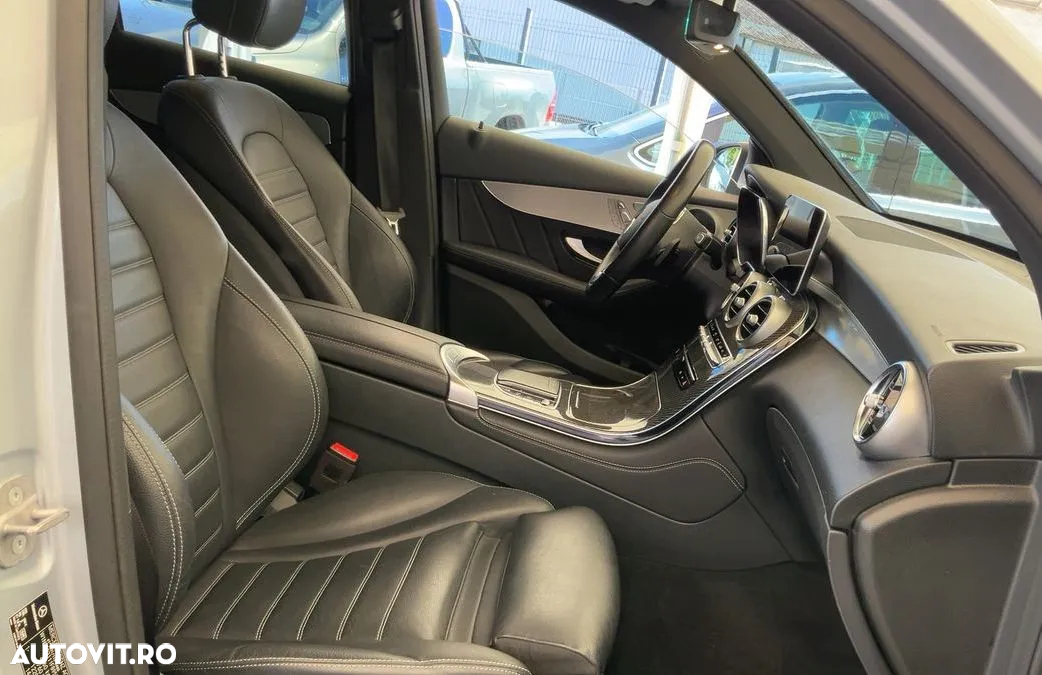 Mercedes-Benz GLC Coupe 300 de 4Matic 9G-TRONIC AMG Line - 8