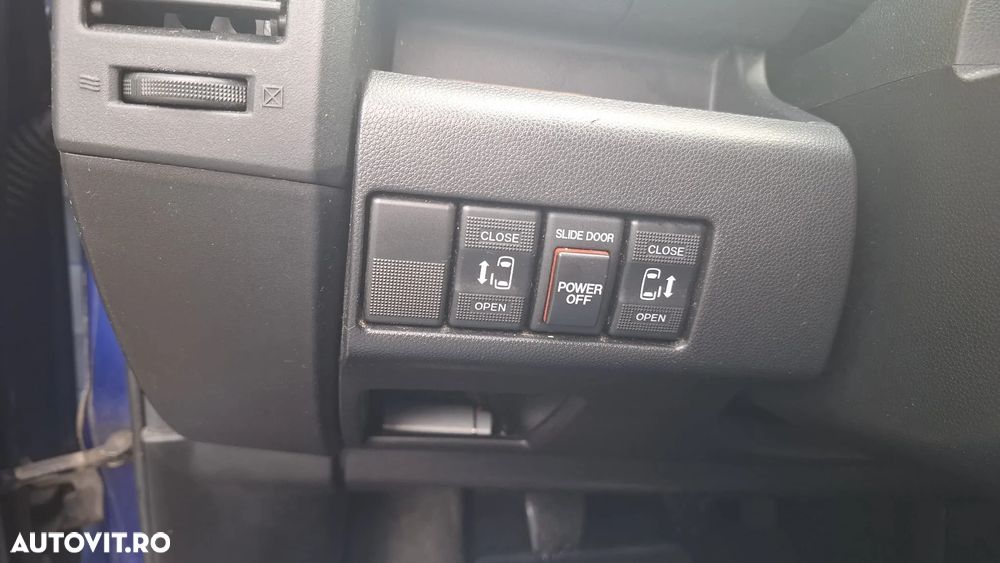 Mazda 5 2.0 CD DPF Active Plus - 5