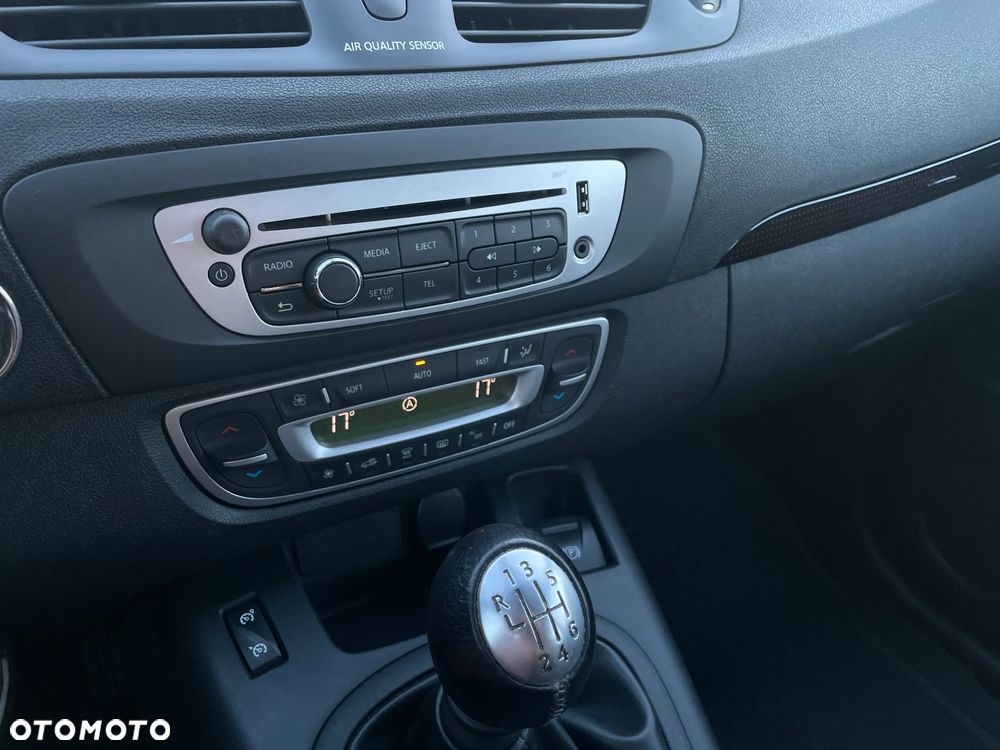 Renault Scenic 1.4 16V TCE Privilege - 16