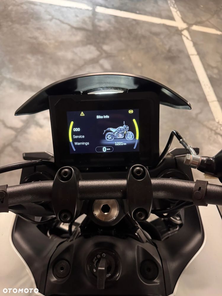 Husqvarna Vitpilen - 10