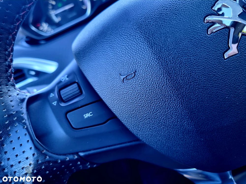 Peugeot 2008 PureTech 110 Stop&Start EAT6 GT-Line Edition - 16