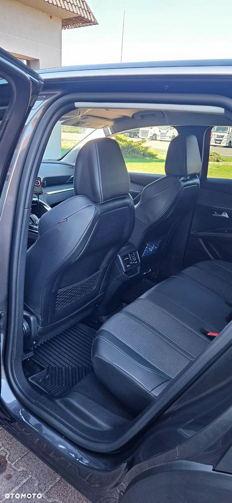 Peugeot 3008 BlueHDi 130 Stop & Start EAT8 Allure - 17